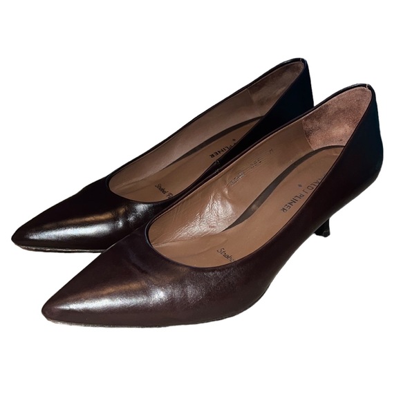 Donald J. Pliner Brown Heels - Picture 4 of 15